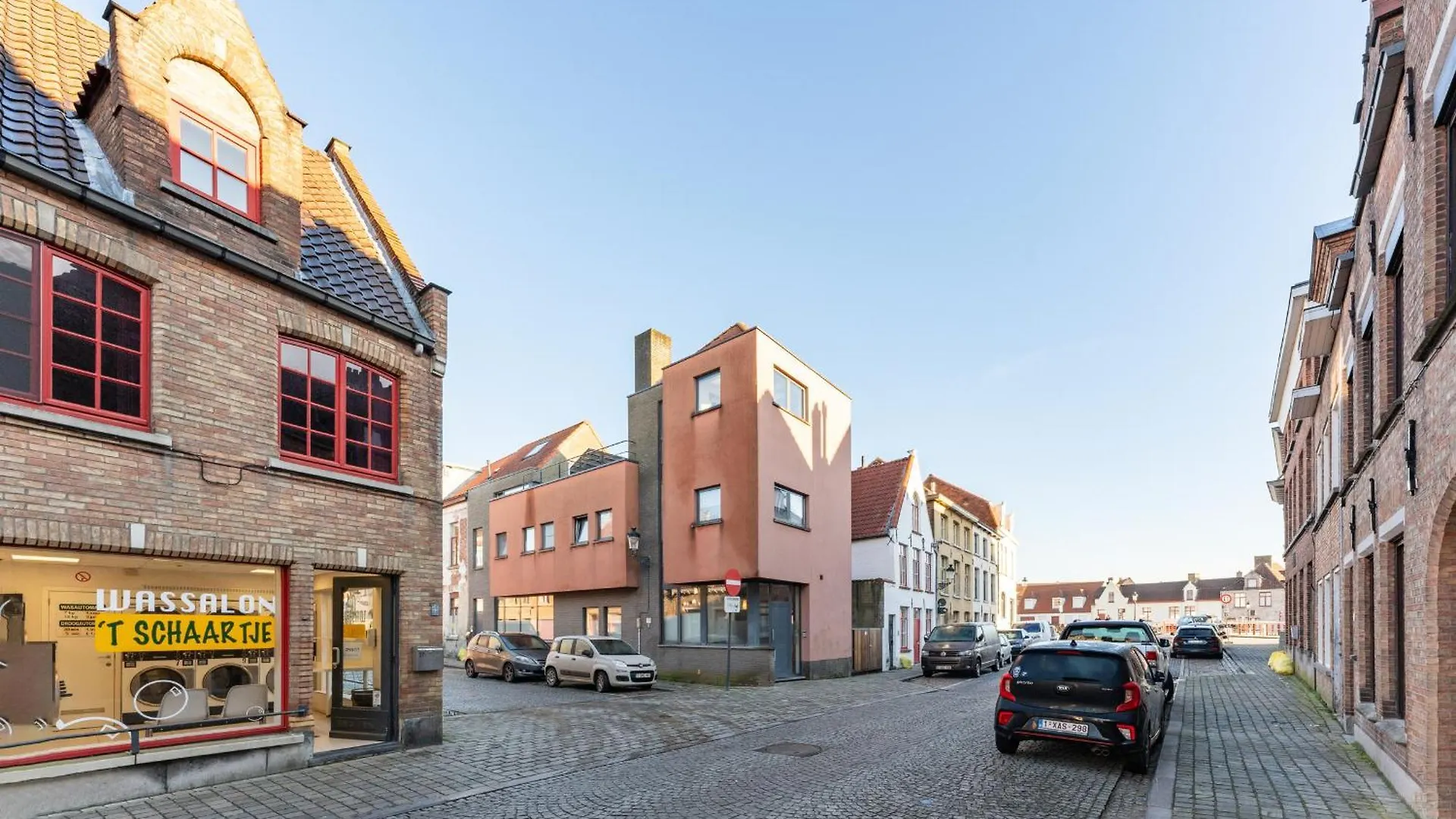 Apartament Duplex In Hartje Brugge Met Ruim Zonneterras 2P 0*, Brugia Belgia
